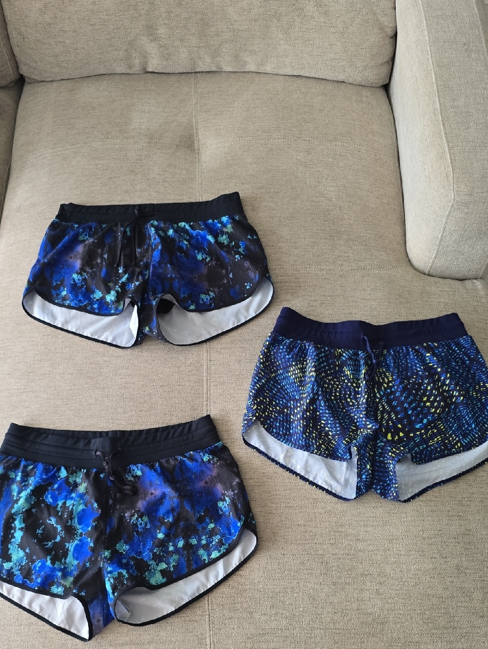Fabletics Women's Blue Patterned Athletic Shorts Trio/Lot Of 3 Sz Small